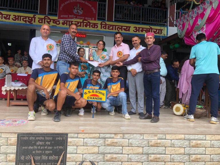 अंडर-19 बैडमिंटन प्रतियोगिता में चांदनी स्कूल विजय, क्षेत्र में खुशी के लहर