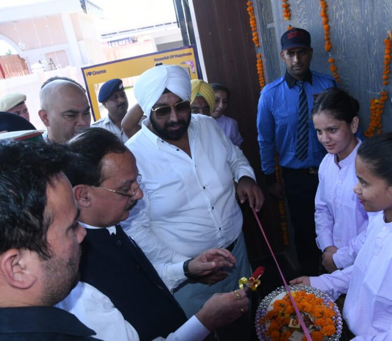 गुरू की नगरी पांवटा साहिब तेजी से विकसित हो रहा है-हर्ष वर्धन चौहान