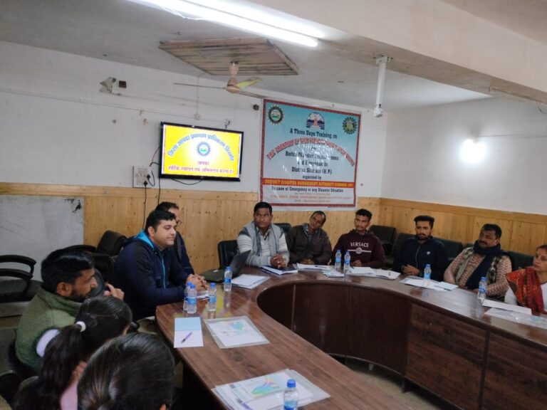 विकासखंड पच्छाद में आरंभ हुआ आपदा प्रबंधन विषय पर तीन दिवसीय युवा स्वयंसेवक प्रशिक्षण कार्यक्रम..
