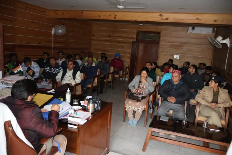 3 फरवरी को “सरकार गांव के द्वार‘‘ कार्यक्रम को सफल आयोजन के मद्देनजर गुंजित चीमा की अध्यक्षता में बैठक आयोजित.