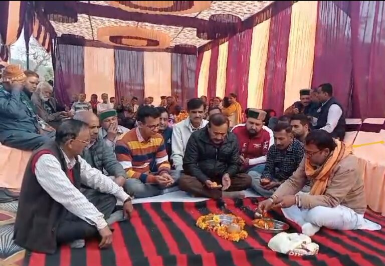 पुरुवाला में जल शक्ति विभाग के द्वारा लगाए जा रहे ट्यूबवेल का शिलान्यास..