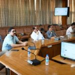 मतदान से संबंधित गतिविधियों की निगरानी के लिए तैनात कर्मचारियों का प्रशिक्षण,