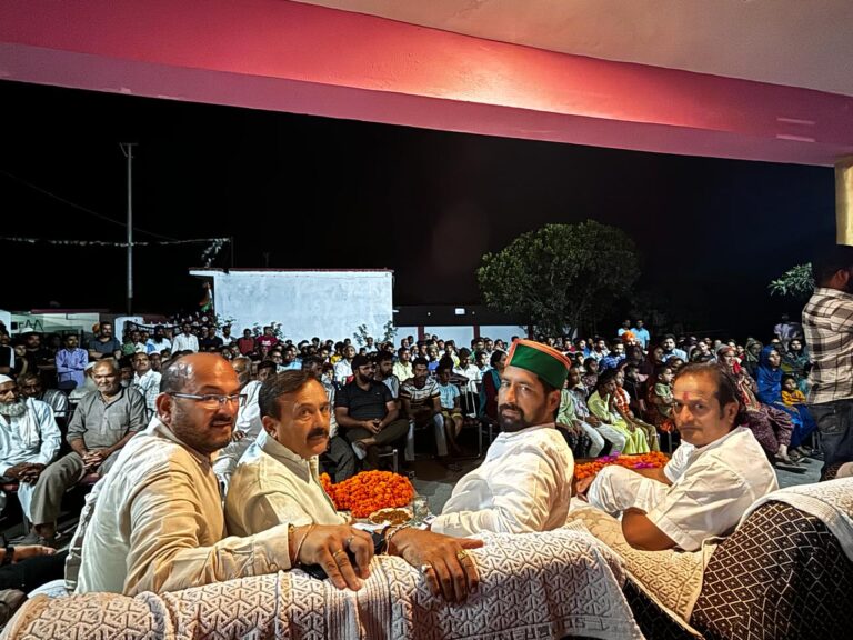 सिरमौर में कांग्रेस का जोरदार चुनाव प्रचार: चौधरी किरनेश जंग के साथ विनोद सुल्तानपुरी ने की चुनावी सभाएं..