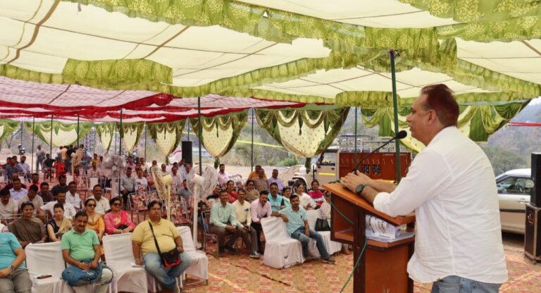 नाहन में मतदान पार्टियों को करवाया द्वितीय मतदान पूर्वभ्यास -सलीम आजम