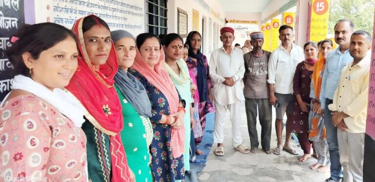 रामनगर विद्यालय के SMC अध्यक्ष की जिम्मेदारी भीम सिंह को सौंपी..