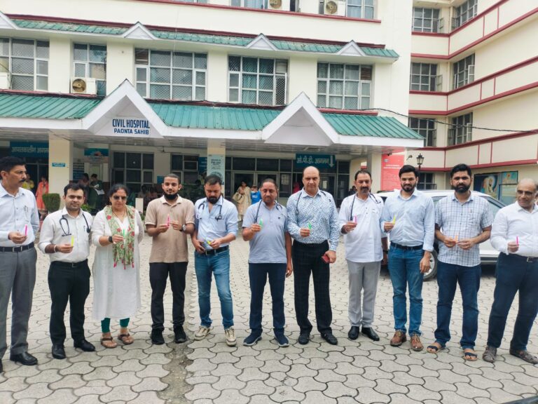 हिमाचल प्रदेश चिकित्सा अधिकारी संघ कल करेगा पेन डाउन स्ट्राइक, चिकित्सकों की सुरक्षा को लेकर उठाई आवाज..