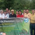 प्रोफेसर संतोष कुमार की पुण्यतिथि पर पौधारोपण और श्रद्धांजलि कार्यक्रम आयोजित..