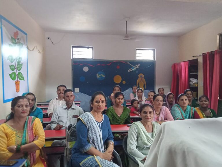 सालवाला स्कूल में SMC की बैठक, प्री-प्राइमरी सैक्शन शुरू करने पर चर्चा..