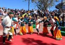 लोक विरासत की विलुप्त होती लोक कलाओं पर कार्यक्रम का आयोजन..