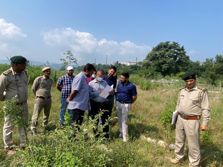 सुमित खिम्टा ने पांवटा साहिब के केदारपुर में स्थापित कूड़ा संयंत्र का किया दौरा